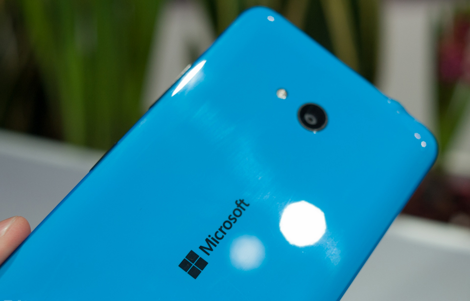 Trên tay LUMIA 640